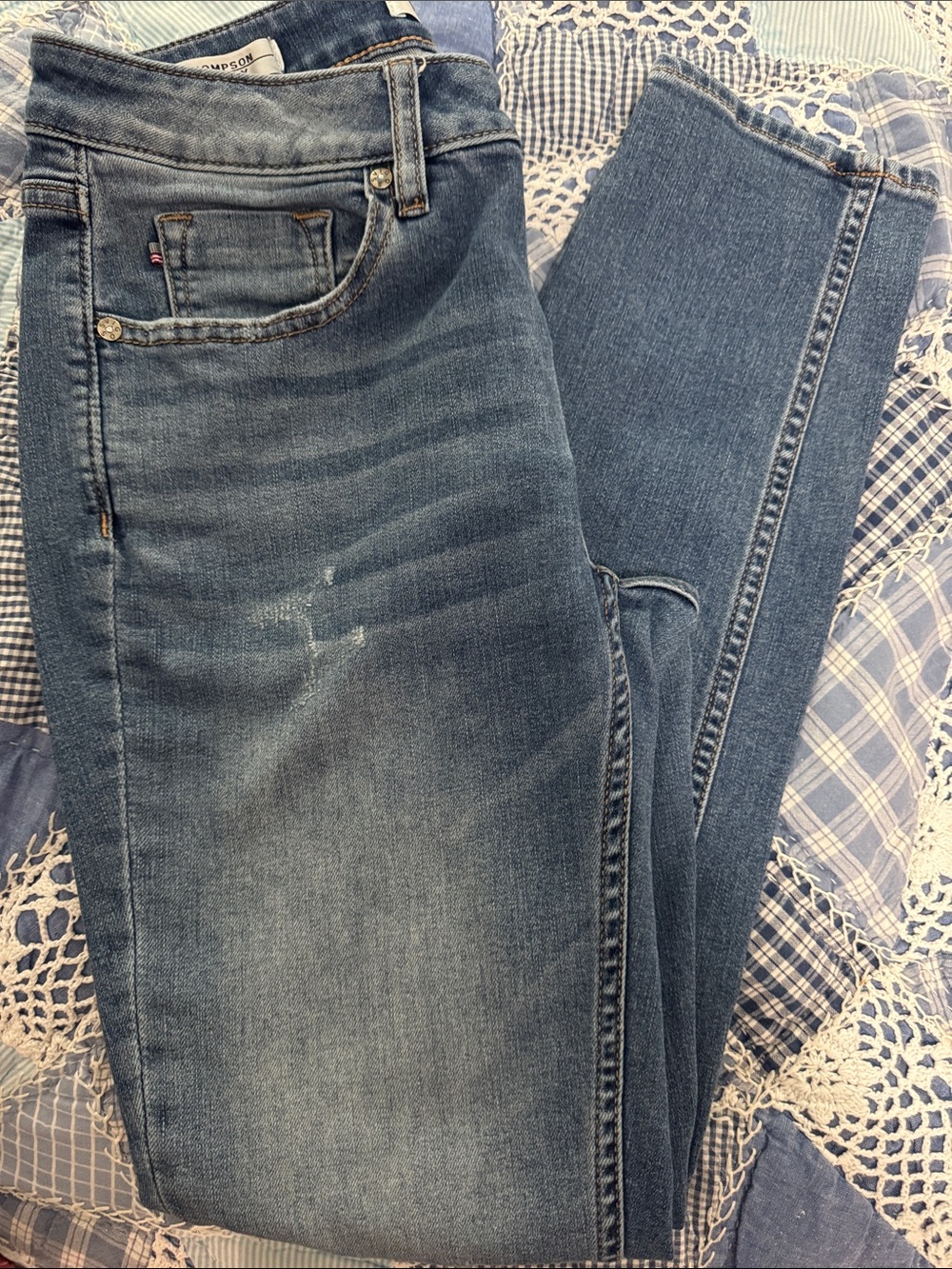 Vigoss Slim Skinny Jeans in Mid Blue Wash